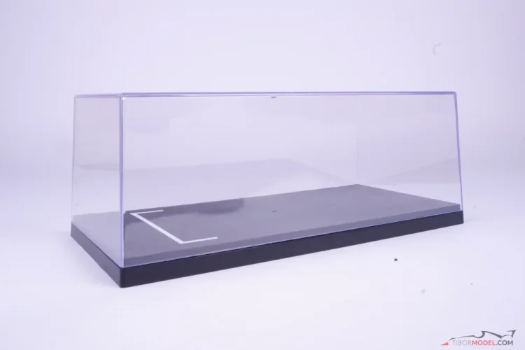    SHOWCASE WITH A STARTING GRID 1:18